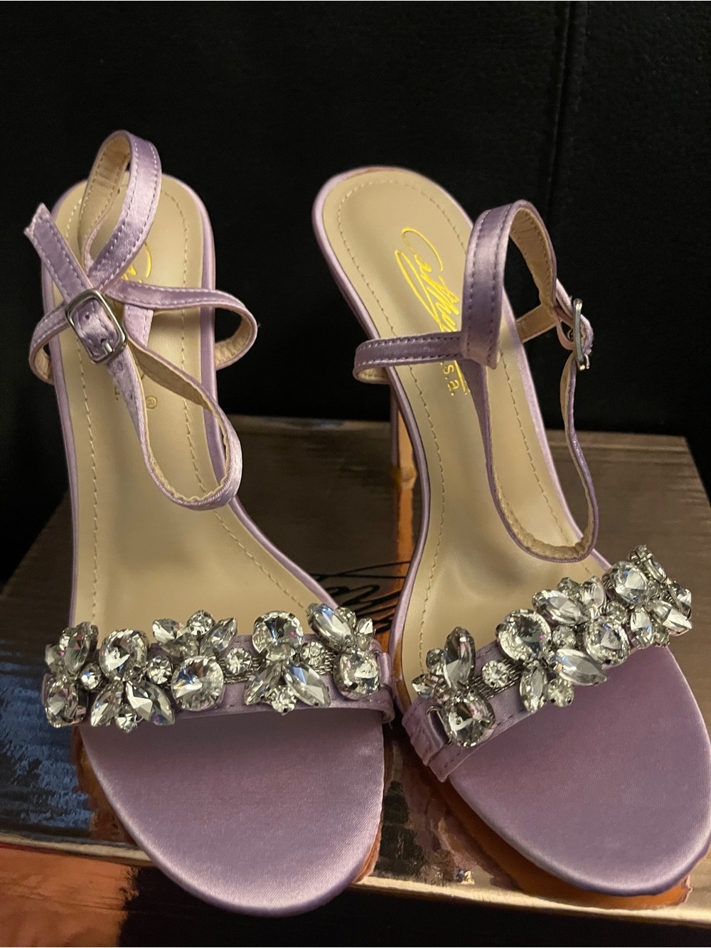 Cathy Din VICIAA Lilac Satin Crystal-Embellished Women's 4”Heels Sz 5.5 NWB